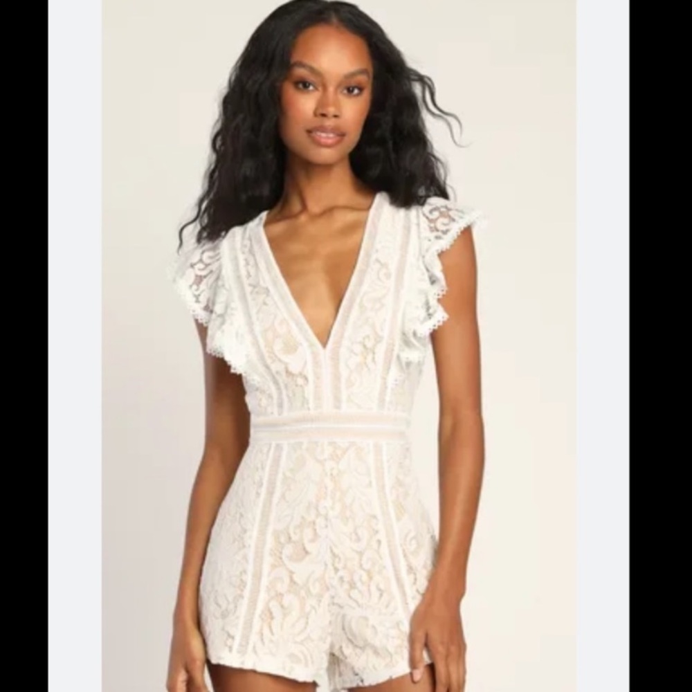 Lulus white lace shorts romper